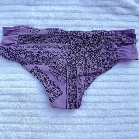 H&M Purple and Black Floral Bikini Hipster Bottoms - Picture 2 of 6